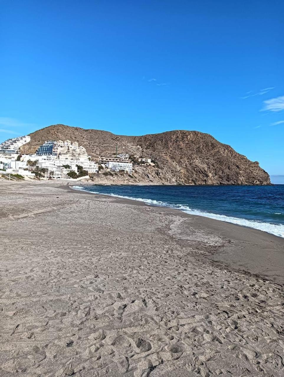 Apartamento Junto A La Playa Carboneras Luaran gambar